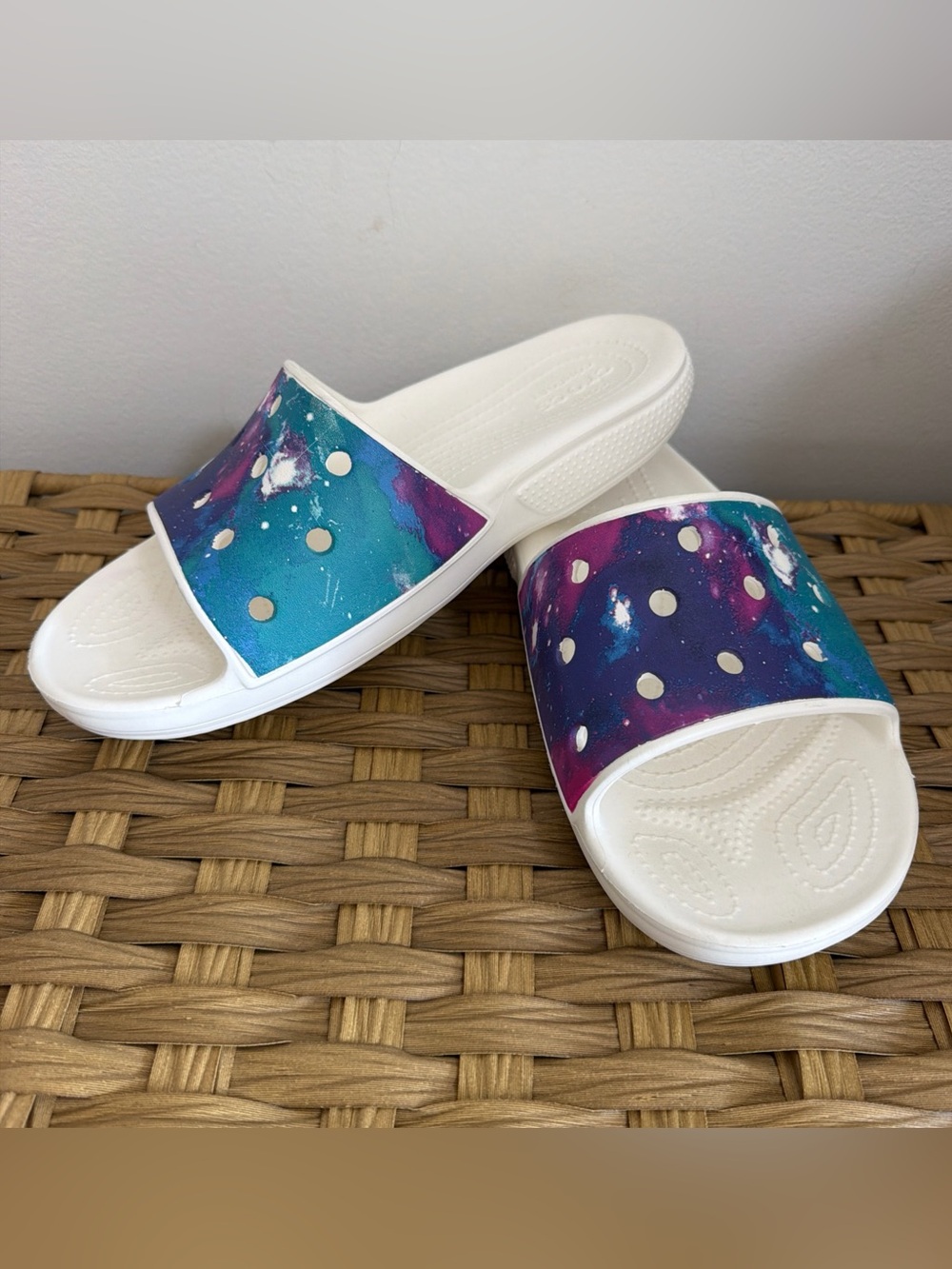 Crocs Classic Out of This World Slides Women’s 12 Men’s 10 Galaxy Cloud Sandal